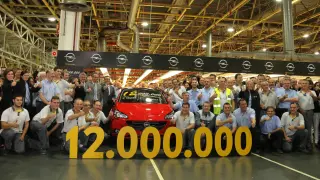 Figueruelas produce su vehículo 12 millones
