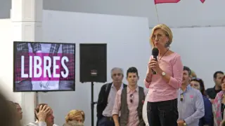 Rosa Díez en el acto central de campaña