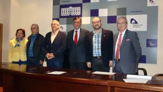 El presidente de la Diputación de Soria, Antonio Pardo , ha firmado este lunes los cinco convenios de colaboración