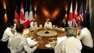 Los miembros del G7 durante la primera jornada de la cumbre, en el palacio bávaro de Elmau.