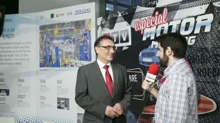 Antonio Cobo, director general de General Motors España, es entrevistado por Diego Manzanares para ZTV, canal de televisión del grupo Heraldo