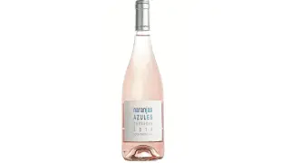 Este vino rosado tiene un aroma elegante, complejo y fresco.