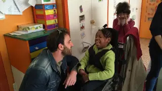 El actor Dani Rovira visitó en marzo el colegio de San Martín de Porres de Atades.