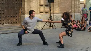 Laura Morales y David Nóvoa bailando