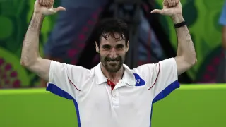 Pablo Abián celebra su victoria en la final masculina de bádminton de los Juegos Europeos de Bakú.