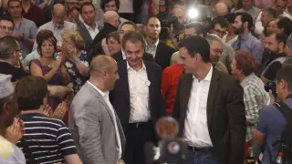 Zapatero y Pedro Sánchez en el homenaje a Zerolo.