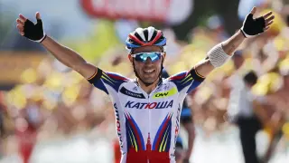 El ciclista español Joaquín 'Purito' Rodríguez celebra su victoria.