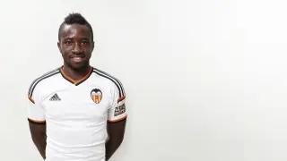 El camerunés Serge Leuko, con la camiseta del Valencia