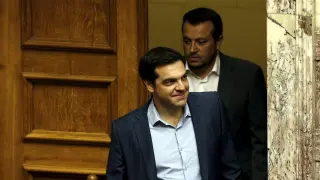 Tsipras en su llegada al Parlamento.