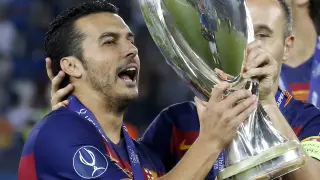 Pedro levanta la Supercopa
