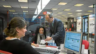 Imagen de una oficina Ibercaja Banco.