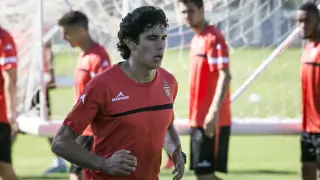 Vallejo, durante un entrenamiento del Real Zaragoza