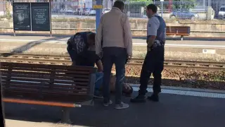 La policía francesa inmoviliza al detenido