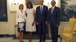 Los Reyes posan con el matrimonio Obama en la Casa Blanca.