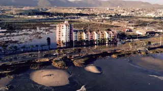 El puerto de la localidad de Coquimbo, afectado por el tsunami posterior a un terremoto 8,4 en la escala de Richter.