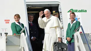 El Papa Francisco momentos antes de coger el vuelo que le lleva a La Habana, Cuba.