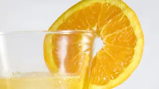 Zumo de naranja.