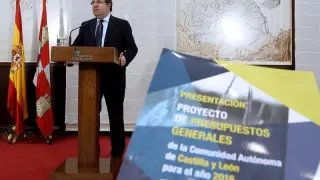 El presidente de la Junta de Castilla y León, Juan Vicente Herrera, durante la presentación esta mañana del Proyecto de Ley de Presupuestos Generales de la Comunidad para 2016.