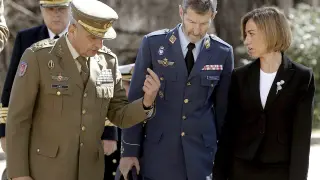 Julio Rodríguez junto a Carme Chacón en una imagen de archivo.