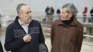 Pedro Arrojo y Julio Rodríguez, conversando.