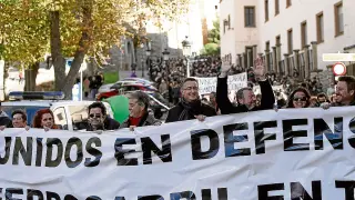 Los alcaldes de Teruel, Huesca, Zaragoza  y Sagunto y el consejero de Vertebración  encabezaron la marcha.