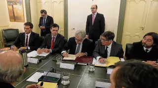 Rivera, Herzog, Sánchez Llibre, Aliaga y Mayoral, durante la reunión del pacto ayer.