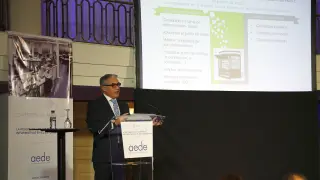 Luis Jiménez, de Deloitte, presentó ayer los resultados del Libro Blanco de la Prensa 2015.