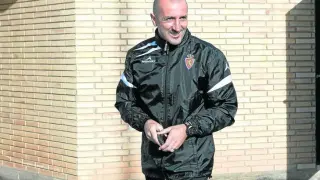 Ranko Popovic, a la salida de la sala de prensa de la Ciudad Deportiva tras una sesión de vídeo.