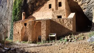La ermita de San Martín ya cuenta con el material para su reconstrucción