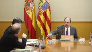 El presidente Javier Lambán, durante la reunión del Consejo de Gobierno.