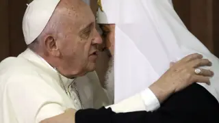 El Papa se reúne con el patriarca ortodoxo tras casi 1.000 años
