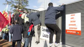 La protesta de los trabajadores de Auzsa llega a Madrid.