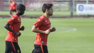 Dorca y Diamanka, juntos en un entrenamiento, optan a regresar al equipo ante el Albacete por las sanciones a Ros y Culio.