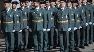 Imagen de archivo de un grupo de guardias civiles en formación durante un acto solemne en Zaragoza.
