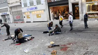 Una imagen del atentado suicida en el centro de Estambul, ocurrido este sábado.