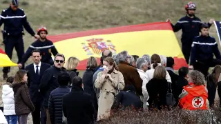 La primera visita a Le Vernet. Los familiares de las 150 víctimas del accidente del vuelo Germanwings estuvieron por primera vez en la zona del siniestro el 26 de marzo de 2015.