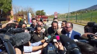 Julián Muñoz a su salida de la cárcel de Alhaurín de la Torre por un permiso de fin de semana.