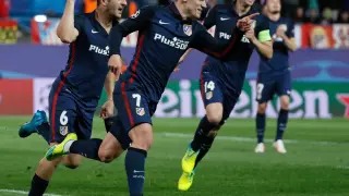 Antoine Griezmann, protagonista de la noche, celebra su segundo gol.