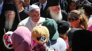 El Papa visita a los refugiados de Lesbos