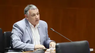 José Luis Juste, en la Comisión de Hacienda de las Cortes, el pasado viernes.
