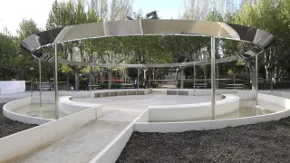 La estructura de la fuente, junto a la entrada del parque por Juan XXIII, está prácticamente terminada.