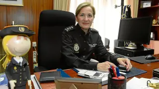 María Jesús Bustos, en su despacho de comisaria jefe de la Policía Nacional de Teruel.