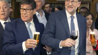 Rajoy, de vermú por el Tubo