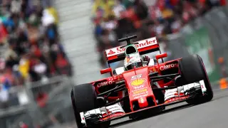 Vettel, el mejor en la tercera y última sesión libre