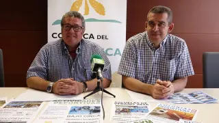 El consejero comarcal de Deportes, Javier Melendo, y el técnico, Daniel Sorolla, durante la presentación de la campaña.