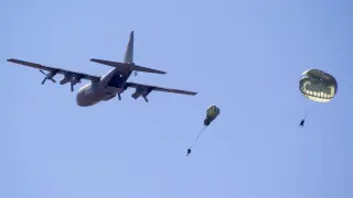 La Brigada Paracaidista ensaya en Zaragoza ejercicios de evacuación de civiles