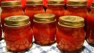 El tomate frito y las legumbres cocidas son las conservas más habituales en las cocinas.