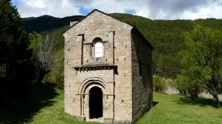 La ermita románica de Santa María de Iguácel.