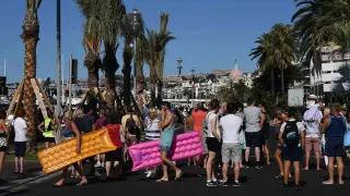 Los turistas ya han vuelto a llenar el centro de Niza