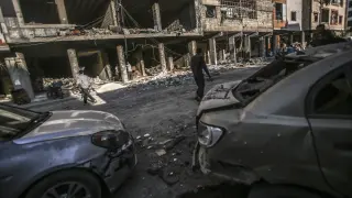 Ataque aéreo contra la ciudad controlada por los rebeldes de Douma en Siria